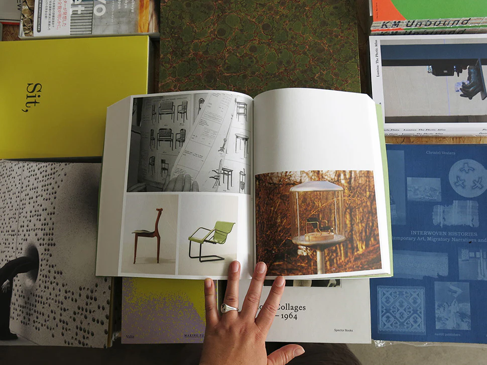 Aleix Plademunt: Sit, site, chair, cherry - Image 12