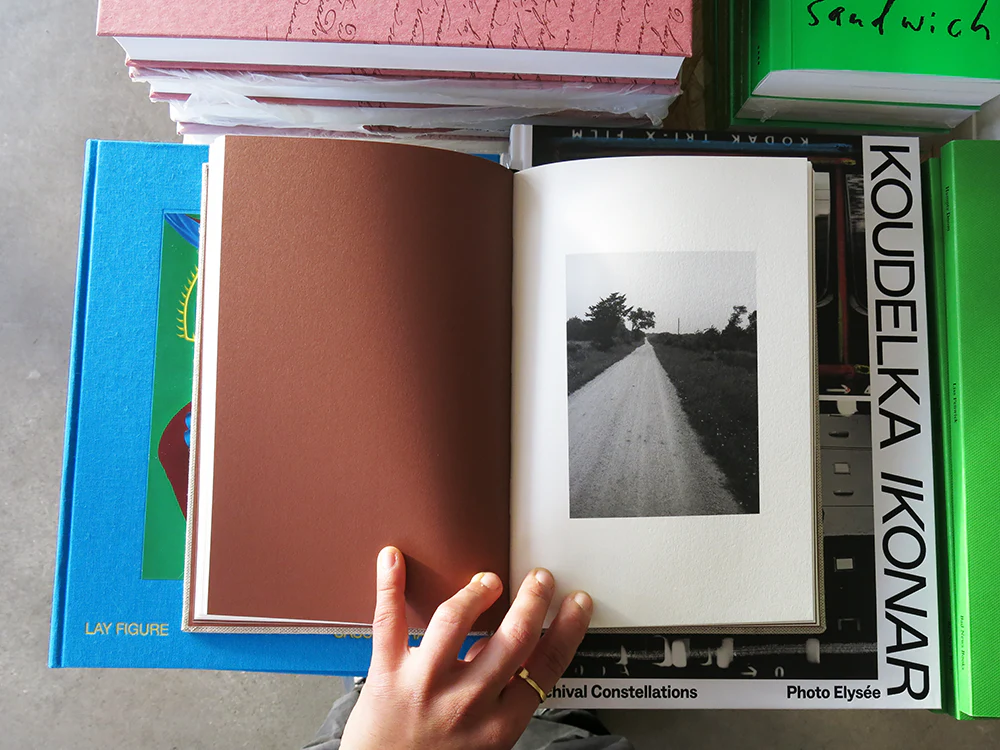 Bryan Schutmaat – Country Road - Image 7