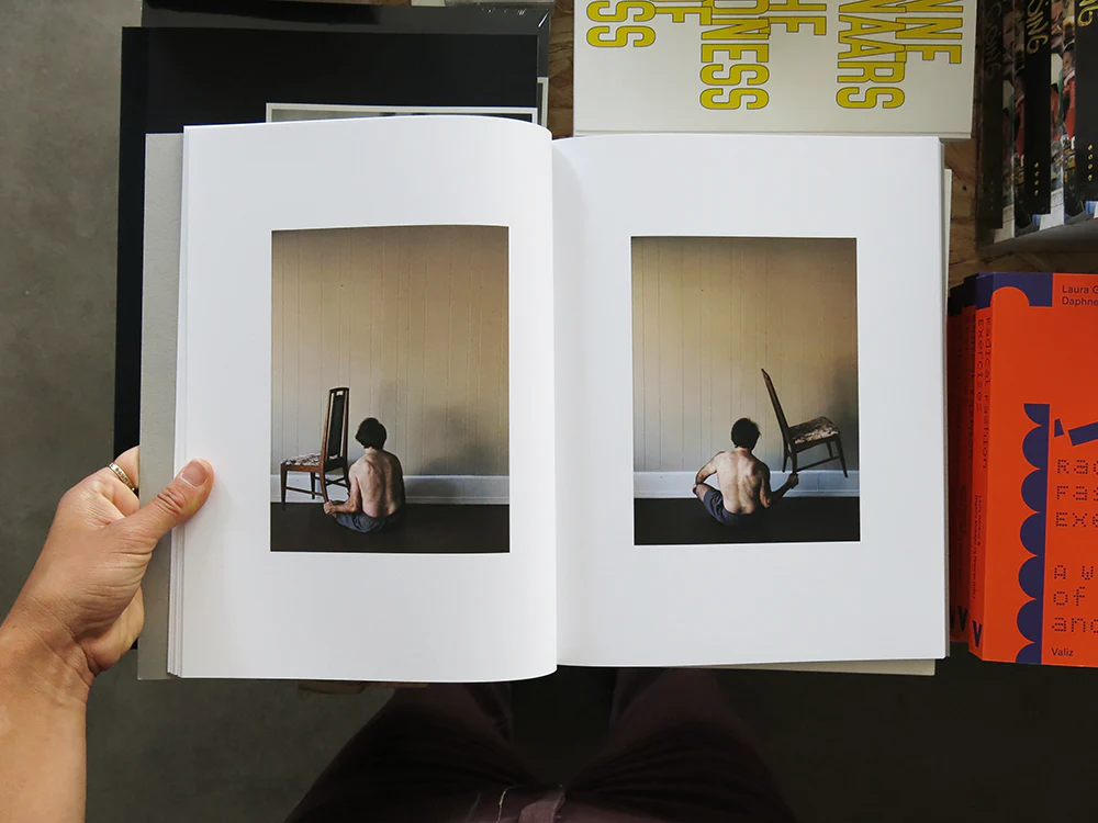Carolyn Drake – Men Untitled - Image 4