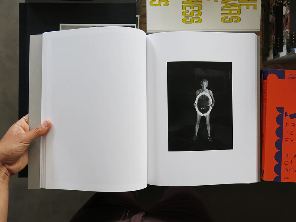 Carolyn Drake – Men Untitled - Image 9
