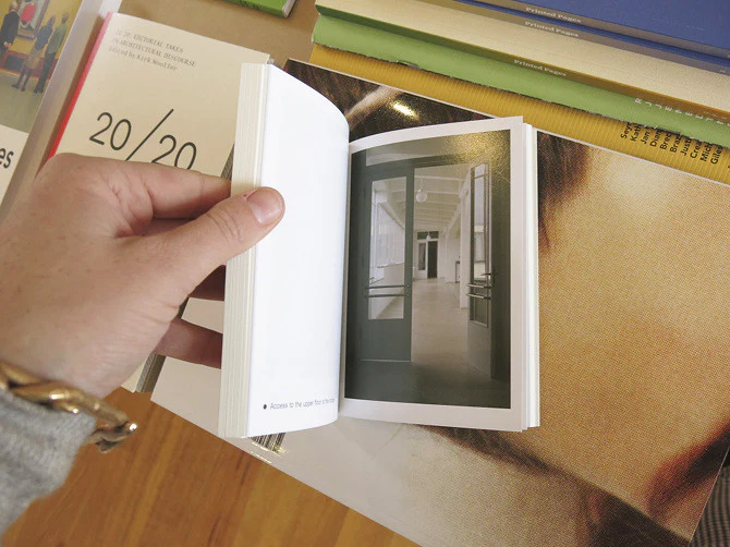 Christin Irrgang & Ingolf Kern - The Bauhaus building in Dessau - Image 5