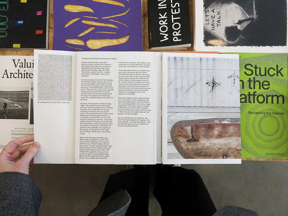 Gerco de Ruijter & Peter Delpeut – Footprint - Image 2