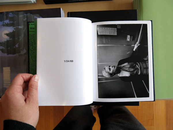 Heinrich Riebesehl – People in the Elevator - Image 4