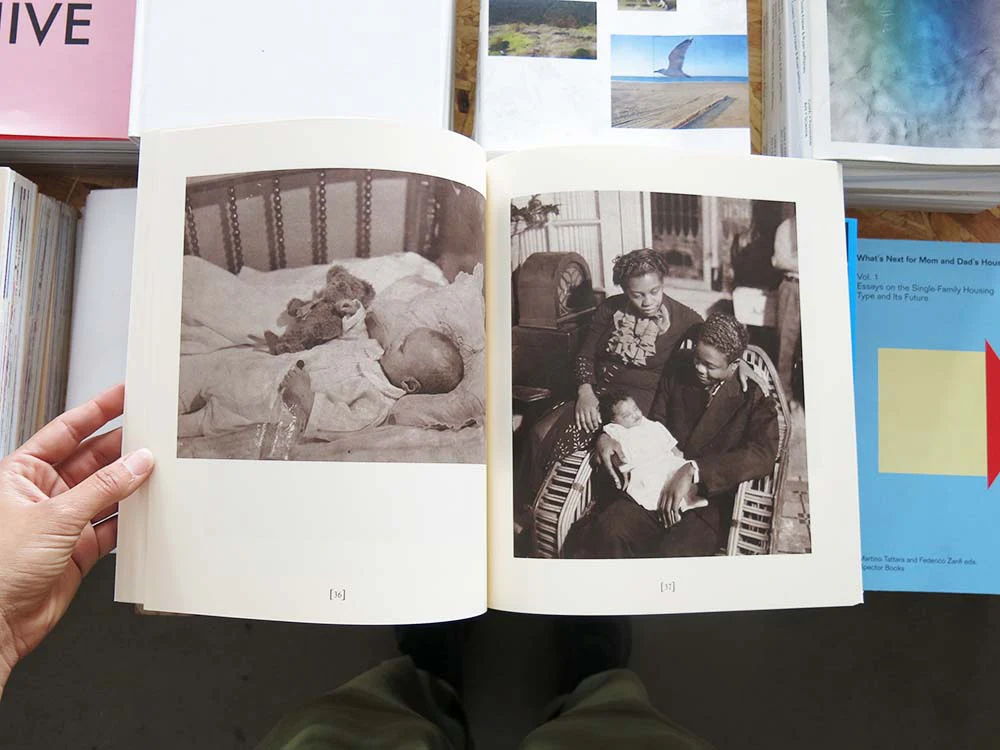James Van Der Zee, Owen Dodson, Camille Billops – The Harlem Book of the Dead - Image 2