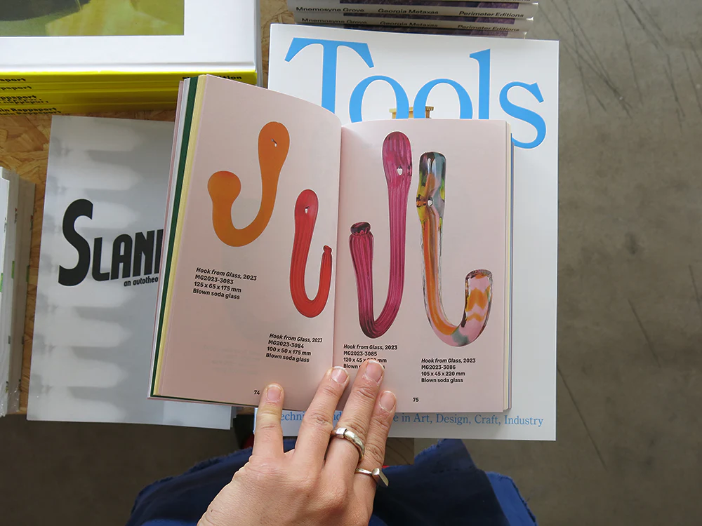 Martino Gamper – HOOK BOOK almost 1000 - Image 4