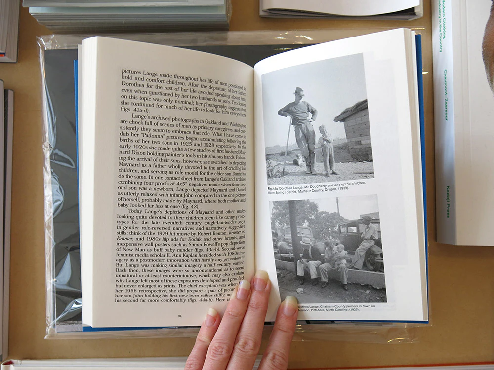 Sally Stein – Migrant Mother, Migrant Gender - Image 7