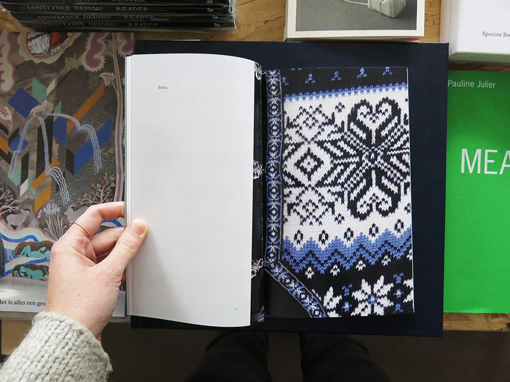 Stine Janvin and Cory Arcangel – Identity Pitches - Image 3