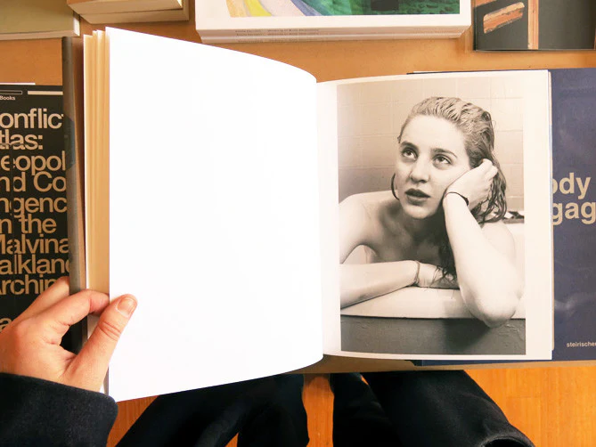 Subscription Series No.4: Alessandra Sanguinetti - Sorry, Welcome - Image 5