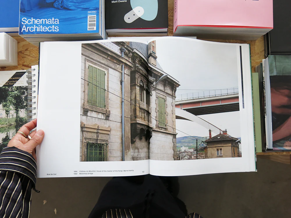The Valley: An Archaeology in Photographs - Image 8