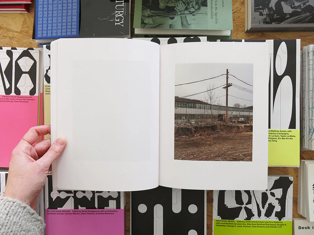 Vanessa Winship – Snow - Image 5