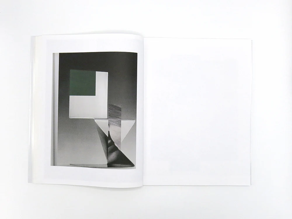 Zoë Croggon – How to Cut an Orange - Image 5